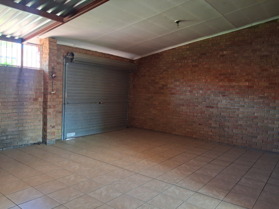 To Let 3 Bedroom Property for Rent in Universitas Free State